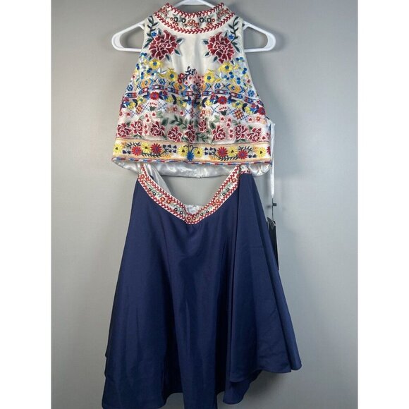 For You DRESS Size XXL White Blue EMBROIDERED 2 Piece Skirt Crop Top Pageant NWT - Picture 6 of 16